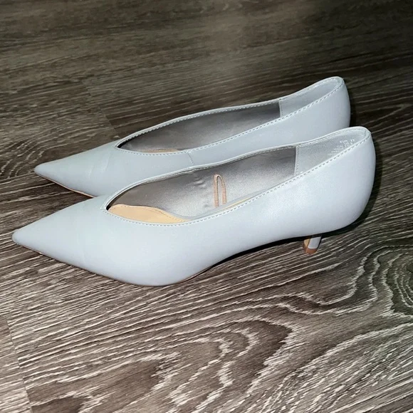 H & M Pointy Toe Kitten Heel - Picture 4 of 8